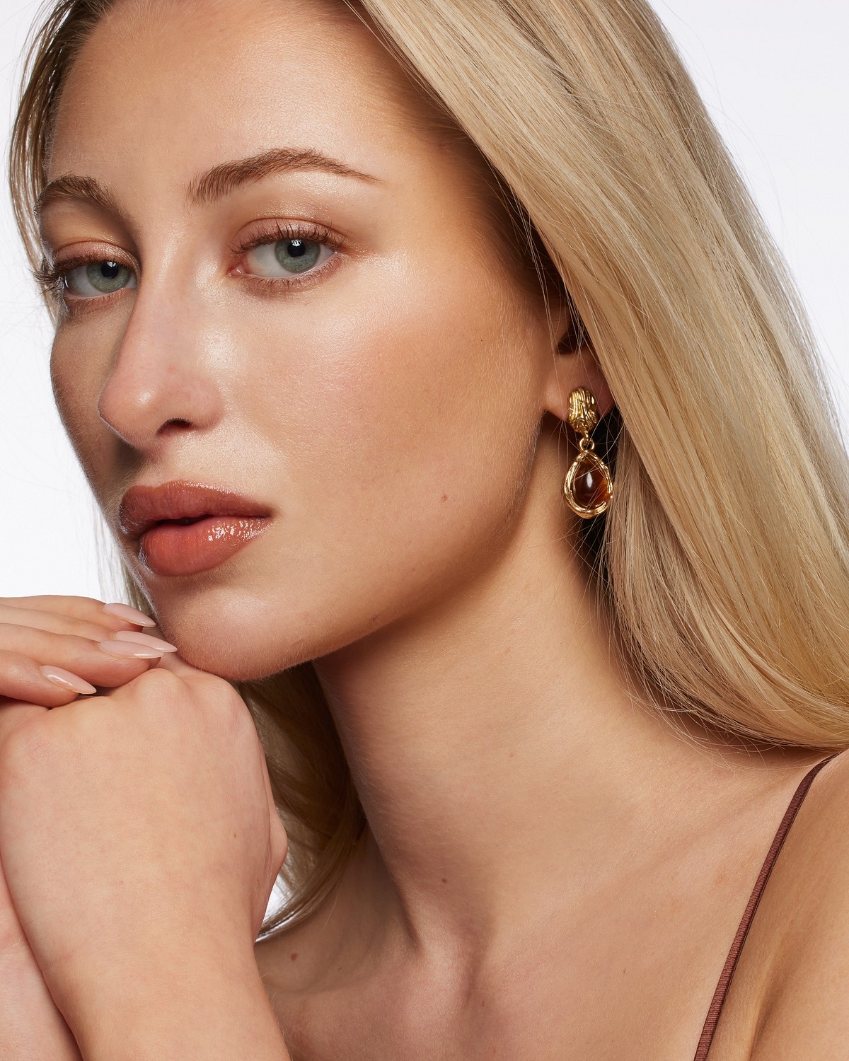 Beauty close-up of a model on a luxury campaign